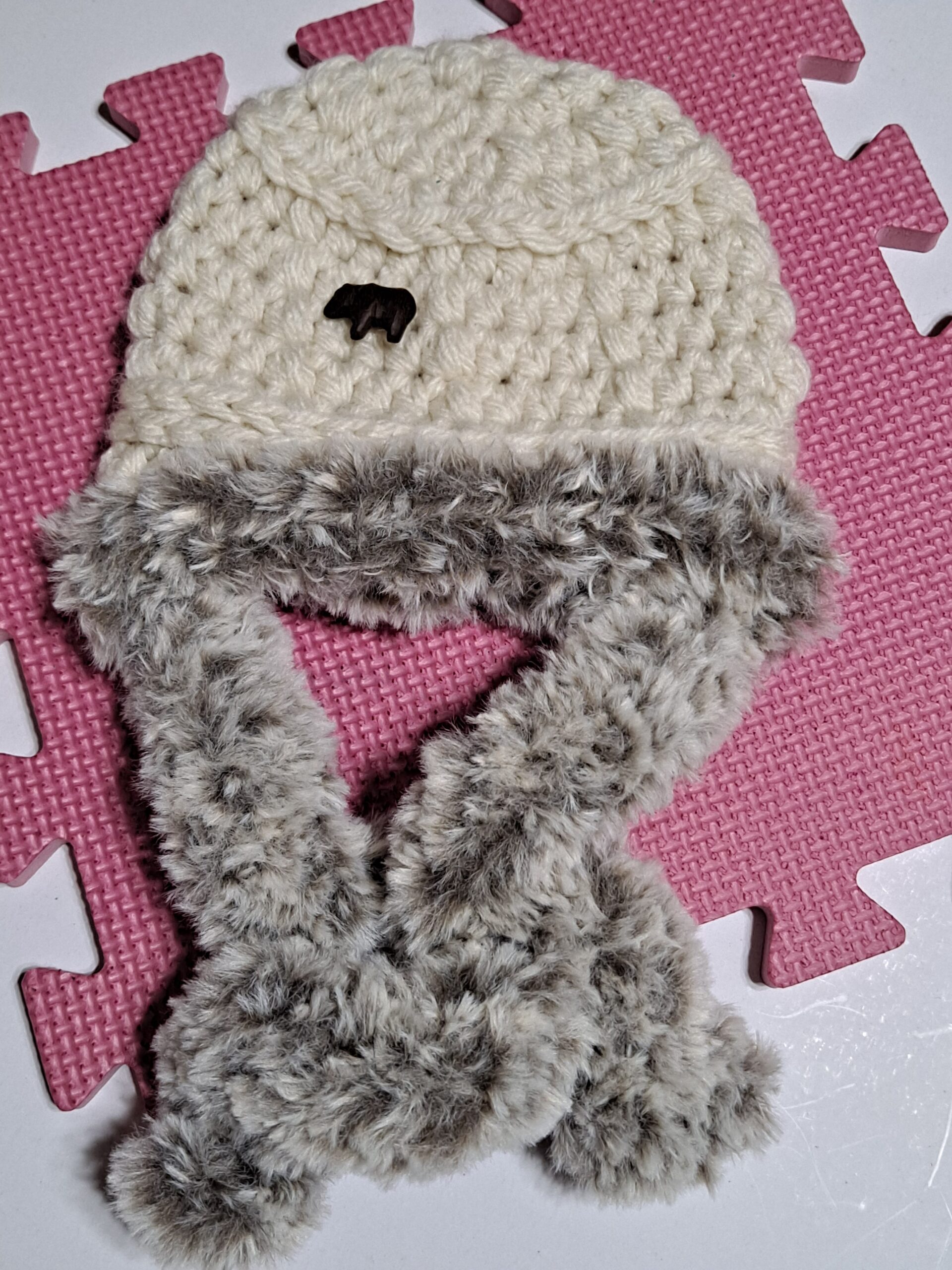 Creme Baby Beanie, w/Faux Fur