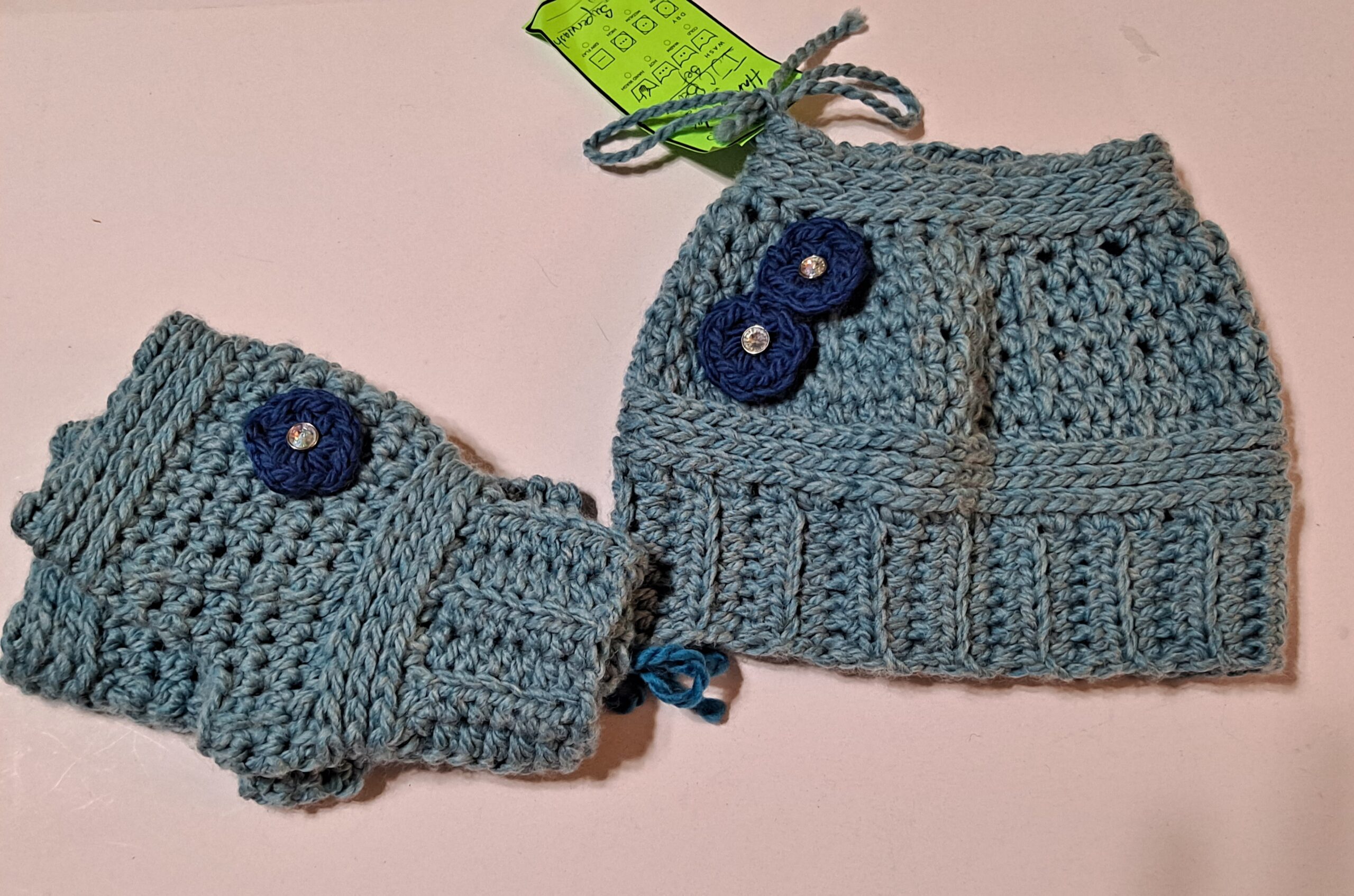 Messy Bun Set (w/Fingerless Mitts)