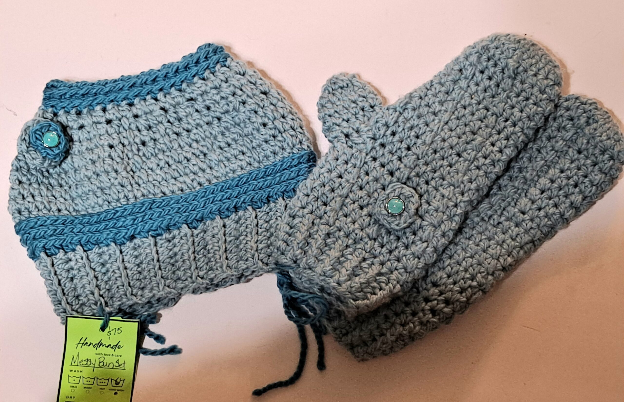 Blue and Teal Messy bun (Set w/ Mittens)