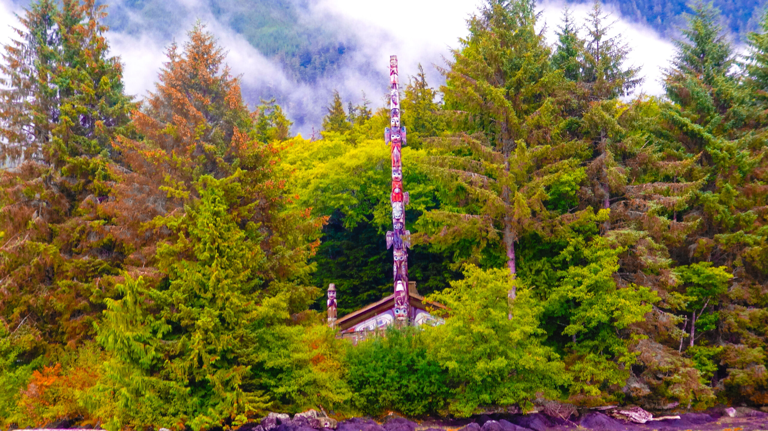 Totem and Clanhouse (Alaska)