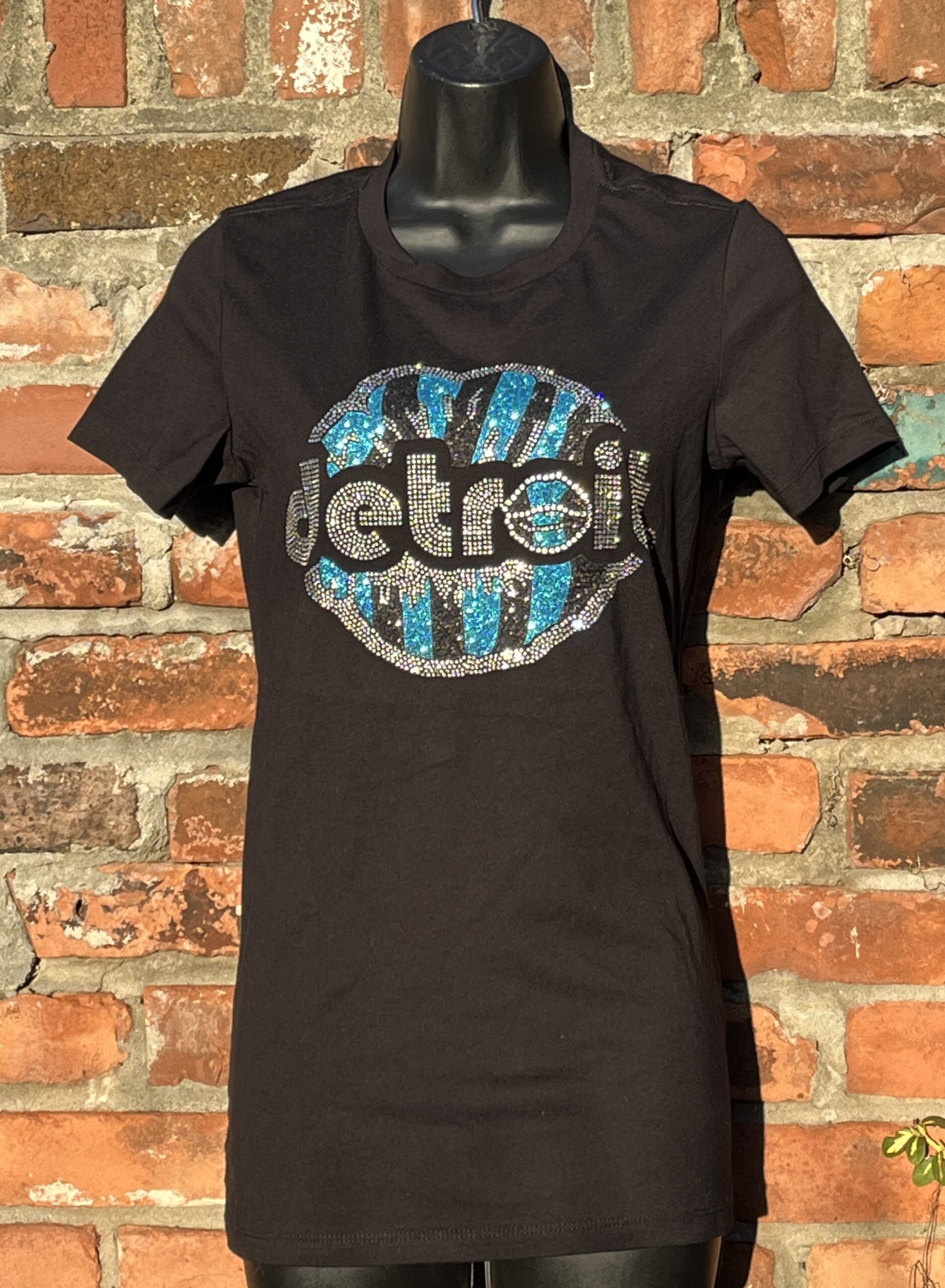 Detroit Aqua/Black Glitter Kiss Lip Tee
